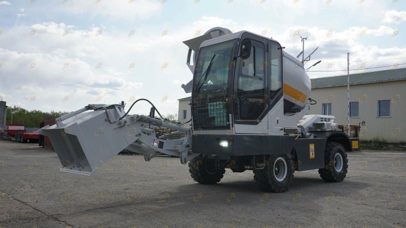 Самоходный бетоносмеситель MTK mix 2.5