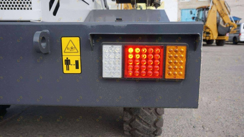 Самоходный бетоносмеситель MTK mix 2.5