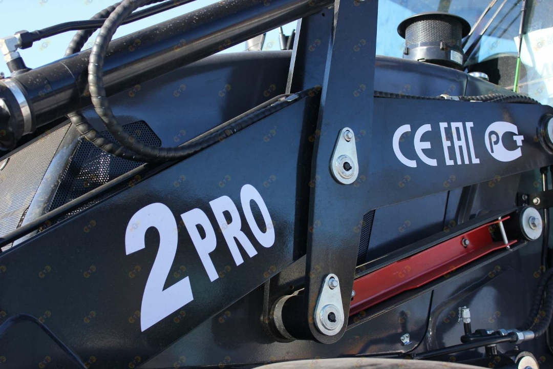 Экскаватор-погрузчик MTK WZM 2PRO, мощность двигателя 102 кВт