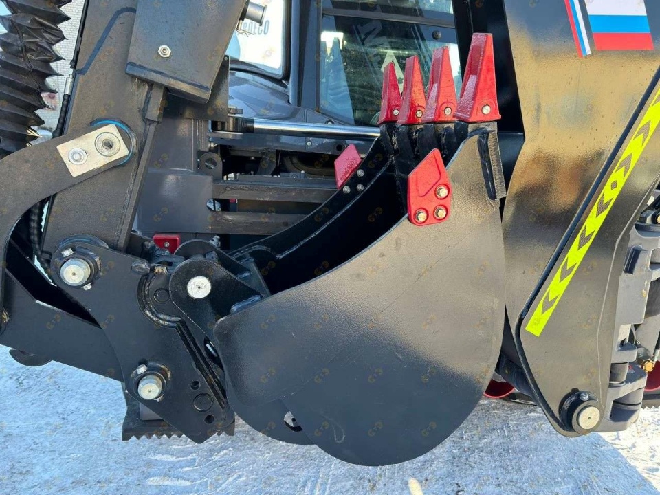 Экскаватор-погрузчик MTK WZM 4PRO, мощность двигателя 100 кВт