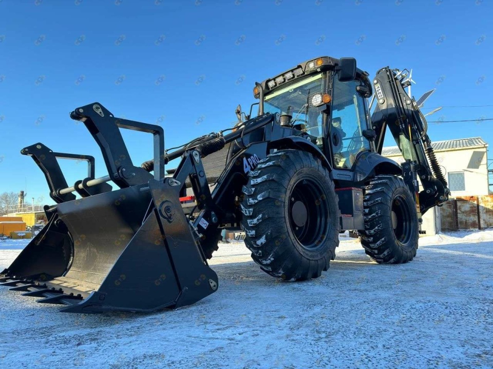 Экскаватор-погрузчик MTK WZM 4PRO, мощность двигателя 100 кВт
