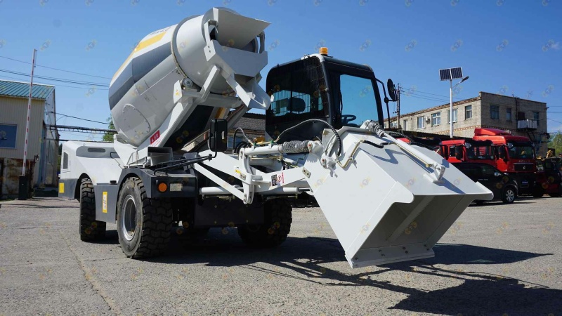 Бетоносмеситель MTK mix 4.0 с самозагрузкой