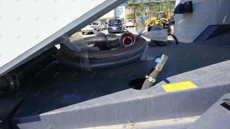 Бетоносмеситель MTK mix 4.0 с самозагрузкой