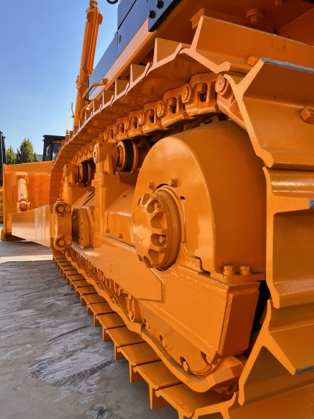 Бульдозер Shantui RSD32 (560мм, полусфера, однозубый, камминс, автономка, пжд, 2026 гв с рыхлителем (однозубым))