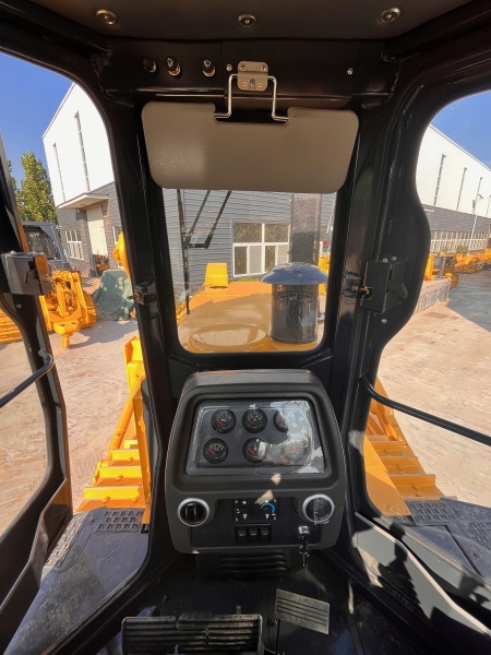 Бульдозер Shantui RSD32 (560мм, полусфера, однозубый, камминс, автономка, пжд, 2026 гв с рыхлителем (однозубым))