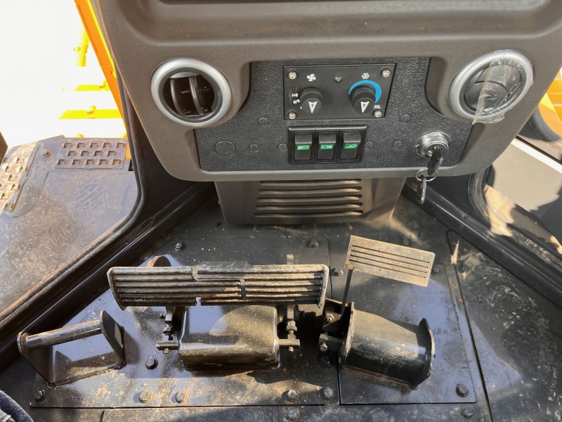 Бульдозер Shantui RSD32 (560мм, полусфера, однозубый, камминс, автономка, пжд, 2026 гв с рыхлителем (однозубым))