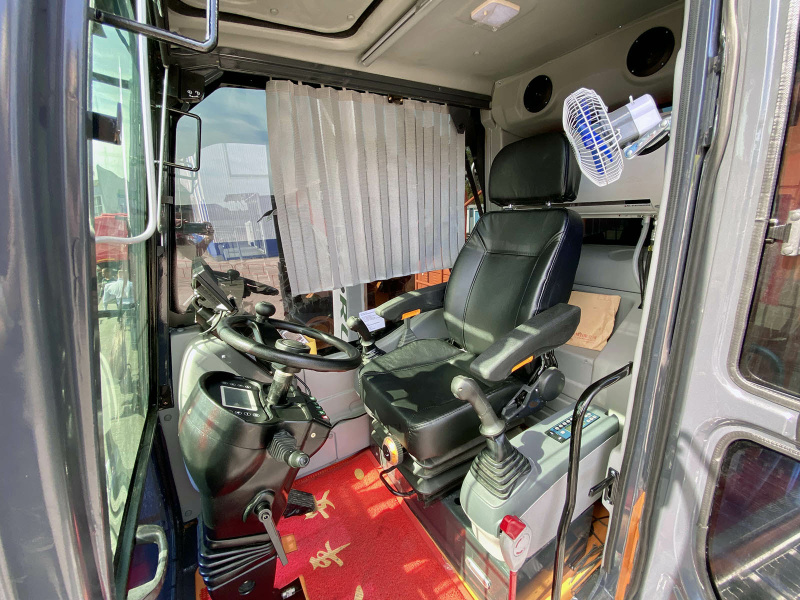 Колесный перегружатель Yonggong-Borus YGLZ 260 Borus (12 м)