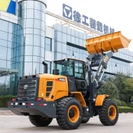 Фронтальный погрузчик XCMG XC 936, грузоподъемность 3,3 т