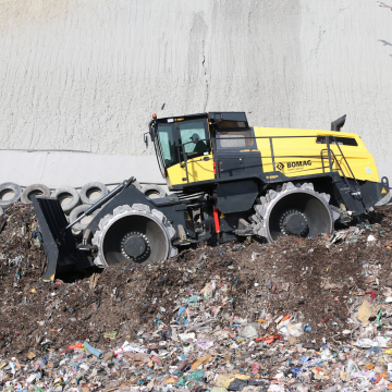 Полигонный компактор BOMAG BC 873 RB