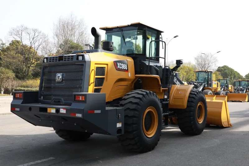 Фронтальный погрузчик XCMG XC 968, грузоподъемность 6,3 т