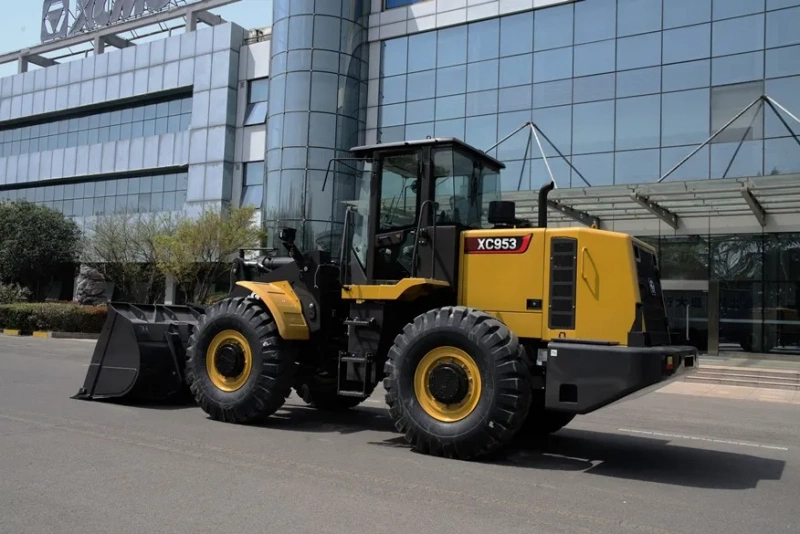 Фронтальный погрузчик XCMG XC953, грузоподъемность 5,0 т