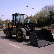 Фронтальный погрузчик XCMG XC953, грузоподъемность 5,0 т