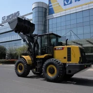 Фронтальный погрузчик XCMG XC953, грузоподъемность 5,0 т