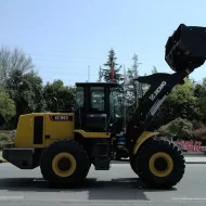 Фронтальный погрузчик XCMG XC953, грузоподъемность 5,0 т