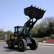 Фронтальный погрузчик XCMG XC953, грузоподъемность 5,0 т