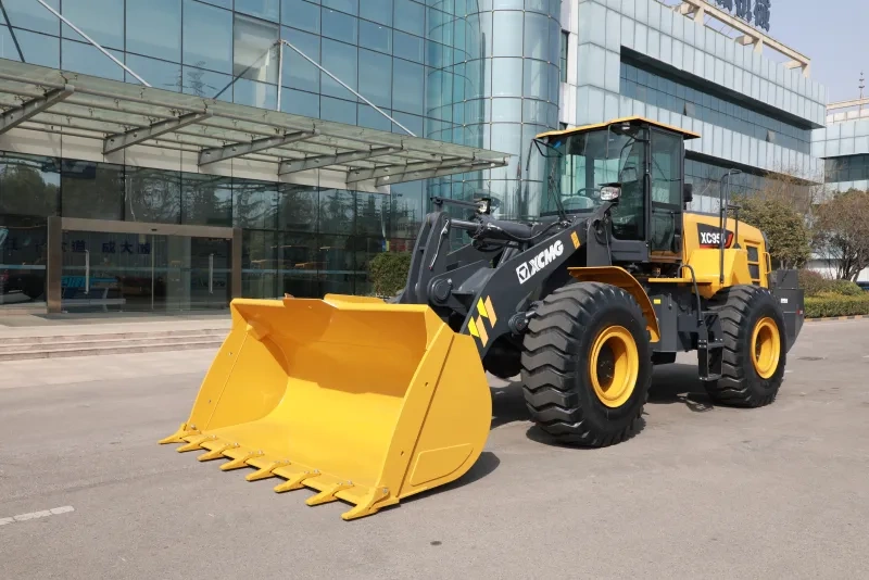Фронтальный погрузчик XCMG XC 958, грузоподъемность 5,5 т
