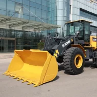 Фронтальный погрузчик XCMG XC 958, грузоподъемность 5,5 т