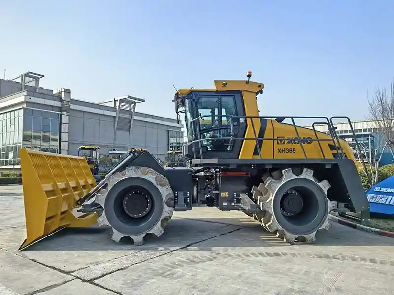 Компактор для полигона ТБО XCMG XH 365