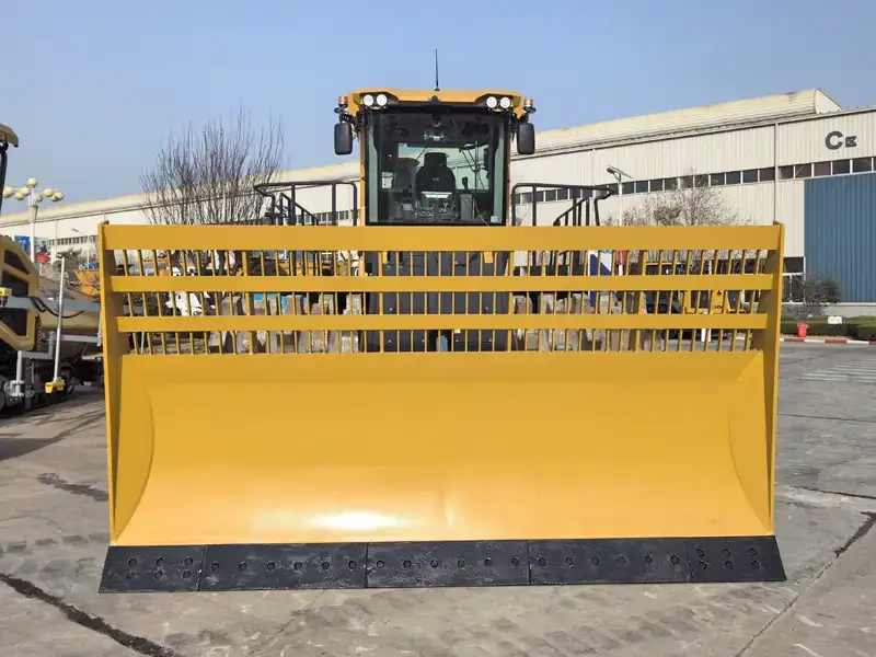 Компактор для полигона ТБО XCMG XH 365