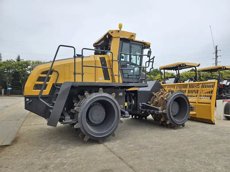 Компактор для полигона ТБО XCMG XH 365