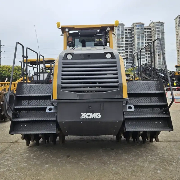 Компактор для полигона ТБО XCMG XH 365