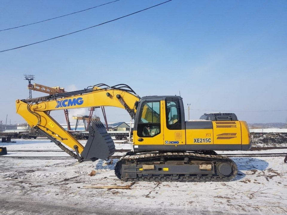 Экскаватор гусеничный XCMG XE215C PERKINS