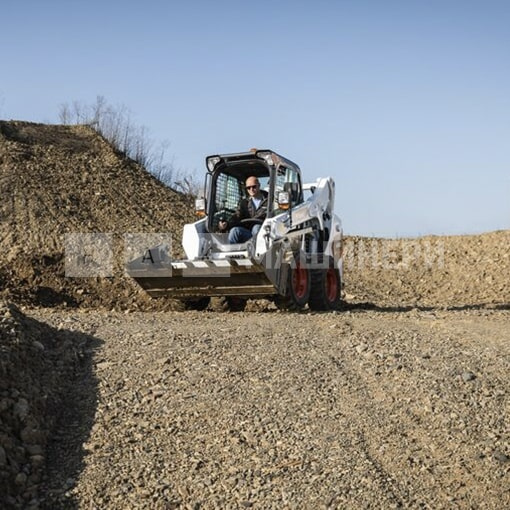 Мини-погрузчик Bobcat S530 (AC, джойстики), высота подъема 3023 мм