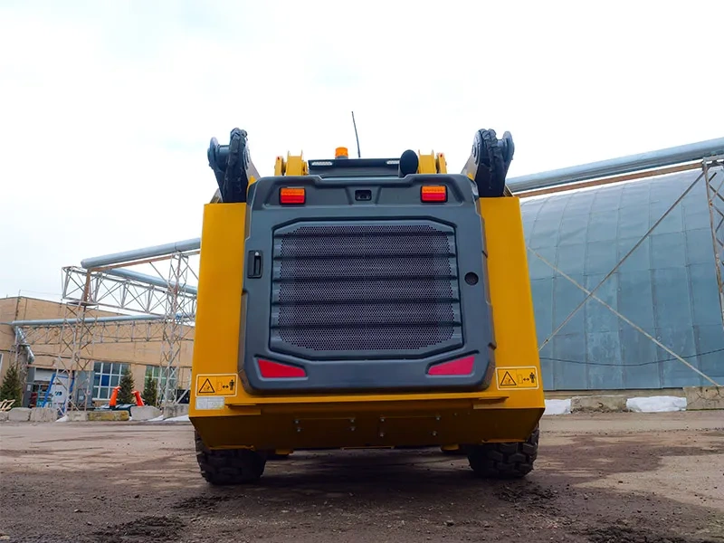 Мини-погрузчик XCMG SV790RU