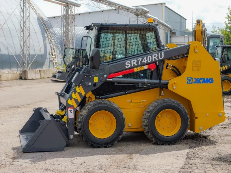 Мини-погрузчик XCMG SR740RU YUCHAI