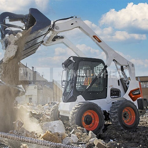 Мини-погрузчик Bobcat S650 Hi Flow 2 speed (AC, джойстики), высота подъема 3149 мм