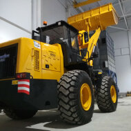 Фронтальный погрузчик Lonking CDM853N, грузоподъемность 5000 кг.