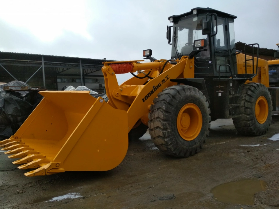 Фронтальный погрузчик Lonking CDM843N, грузоподъемность 4000 кг.