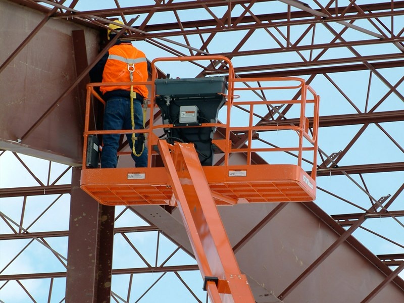 Телескопический подъемник JLG 600S, грузоподъемность 450 кг