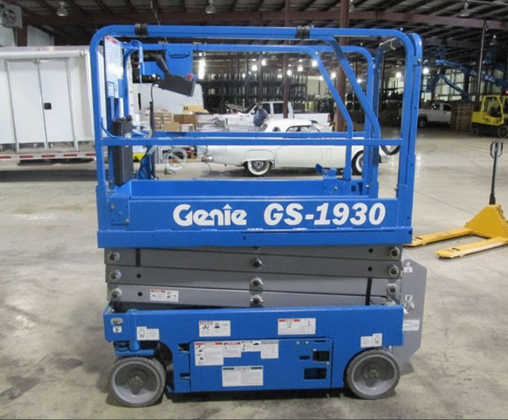 Подъемник ножничный GENIE GЕNIE GS -1930, размер платформы 1.63×0.74 м