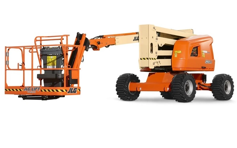 Самоходный коленчатый подъемник JLG 520AJ, грузоподъемность 250 кг, рабочая высота 18 м, тип питания Дизель
