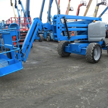 Коленчатый подъемник б/у GENIE Z45-25 RT 2004, грузоподъемность 227