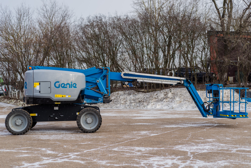 Самоходный подъемник коленчатого типа GENIE GЕNIE Z62/40J, грузоподъемность 227 кг
