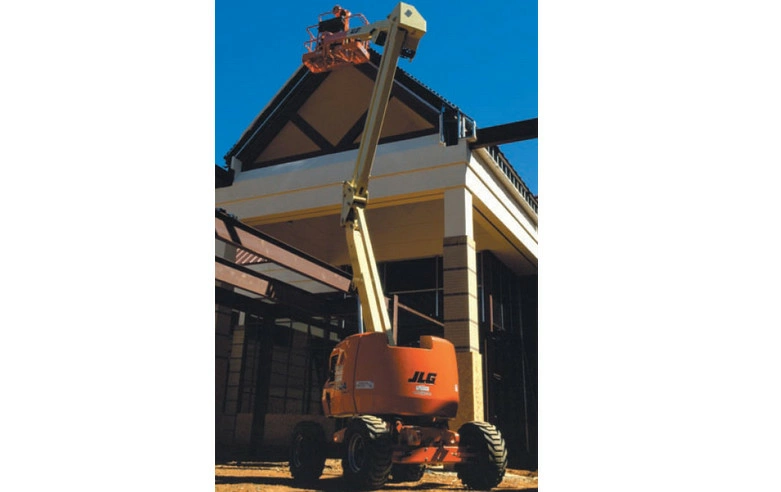 Самоходный коленчатый подъемник JLG E400AJPN, грузоподъемность 230 кг