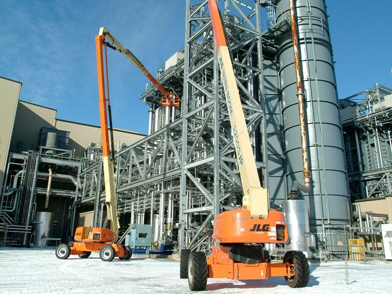 Телескопический подъемник JLG 1200SJP, грузоподъемность 450