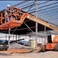 Самоходный коленчатый подъемник JLG 800A, грузоподъемность 230 кг, рабочая высота 26.38 м, тип питания Электрический