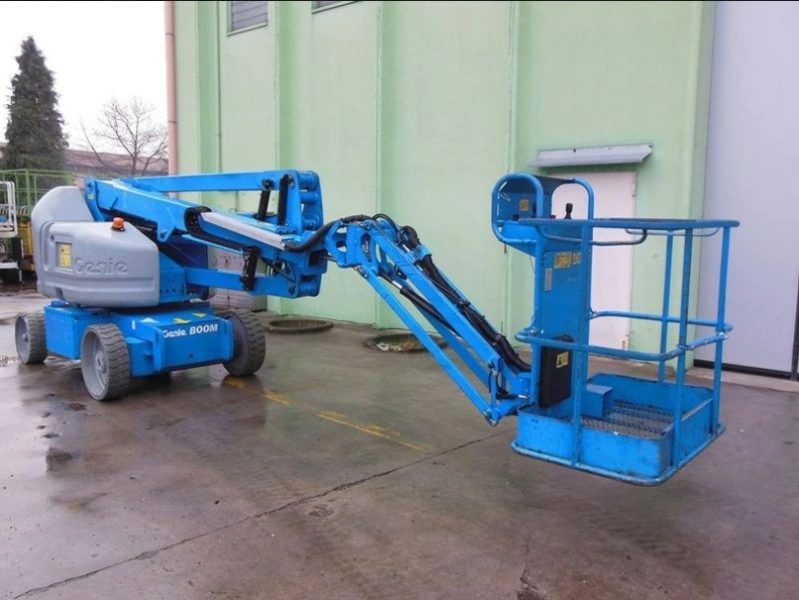 Самоходный подъемник коленчатого типа GENIE GЕNIE Z-40/23N RJ, грузоподъемность 227 кг, размер платформы 0.76×1.17 м