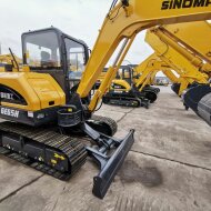 Гусеничный экскаватор SINOMACH GE65H, эксплуатационная масса 6100 кг