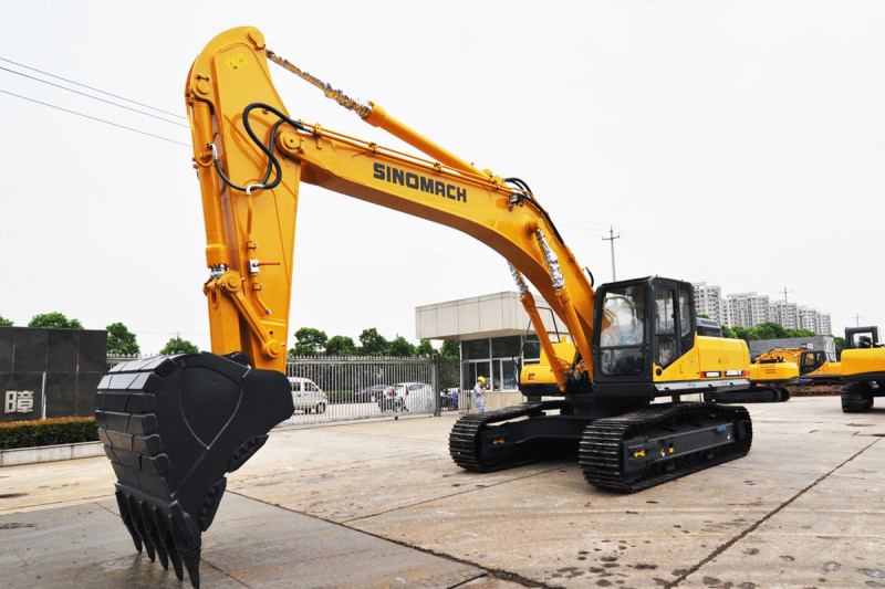 Гусеничный экскаватор SINOMACH ZG3225-9N, эксплуатационная масса 21300 кг