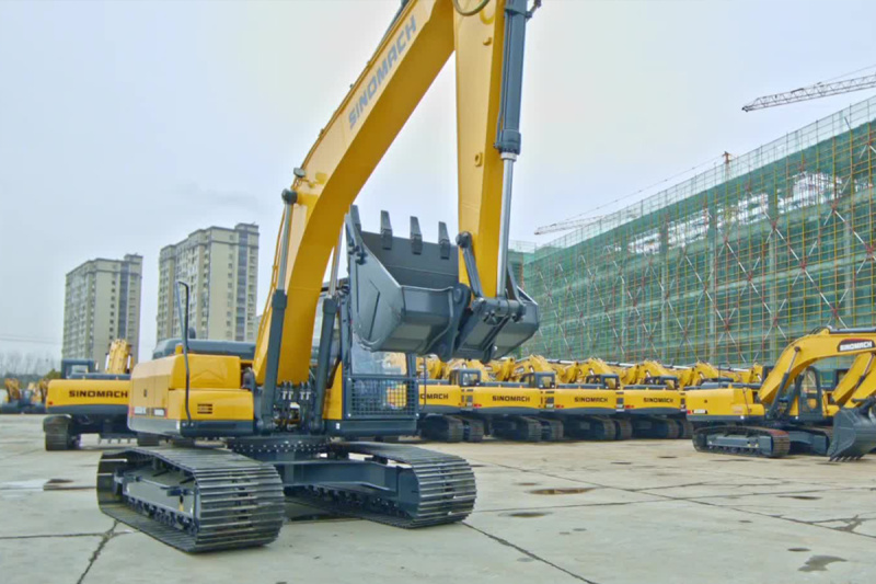 Гусеничный экскаватор SINOMACH ZG3225-9N, эксплуатационная масса 21300 кг