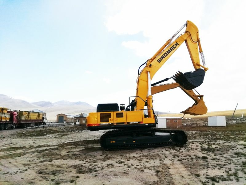 Гусеничный экскаватор SINOMACH ZG3485LC-9C, эксплуатационная масса 48000 кг