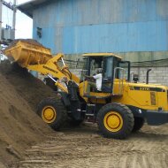 Фронтальный погрузчик SINOMACH 937H, двигатель Cummins 6BT5.9-C130 / WeiChai WP6G125E22