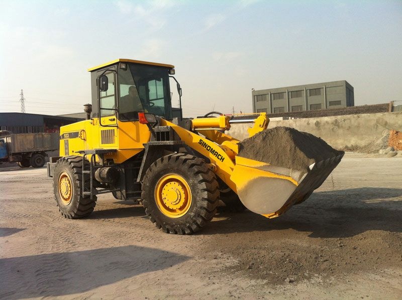 Фронтальный погрузчик SINOMACH 933, двигатель WEICHAI WP6G125E22 / YUCHAI YC6B125-T20