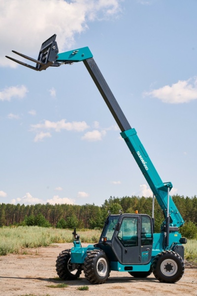 Телескопический погрузчик SUNWARD SWTH3007