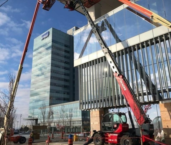 Фронтальный телескопический погрузчик MAGNI TH 5,5.19