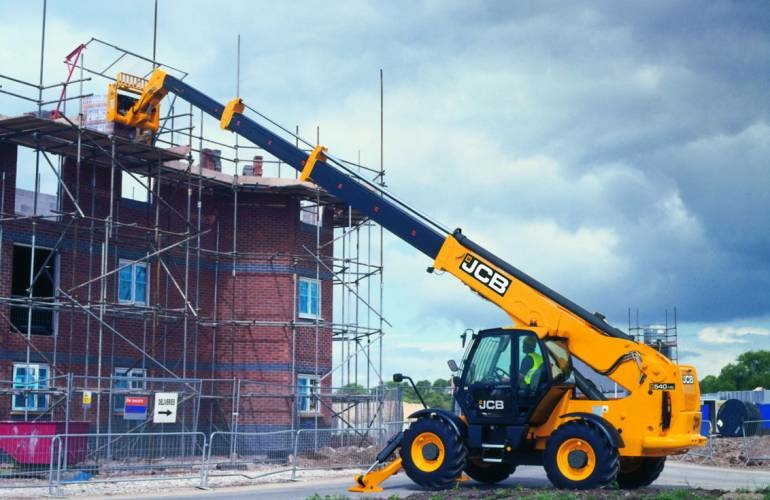 Телескопический погрузчик JCB 540-170, грузоподъемность 4000 кг